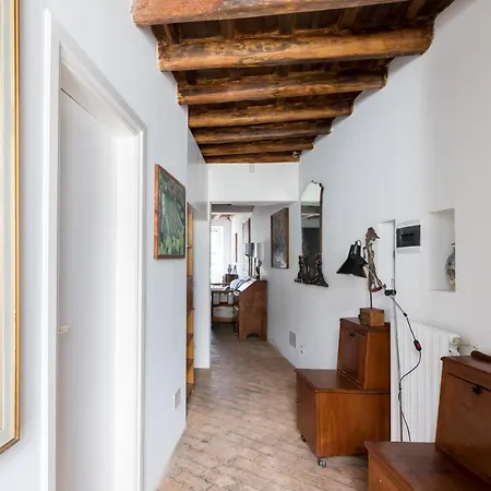 Classic And Chic In Trastevere روما