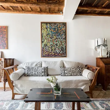 Classic And Chic In Trastevere شقة