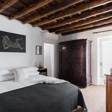 Classic And Chic In Trastevere روما